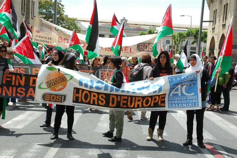 The start of the march in Avignon