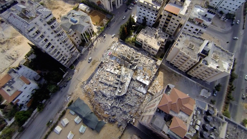 Aerial image of obliterated housing bloc in the Gaza Strip