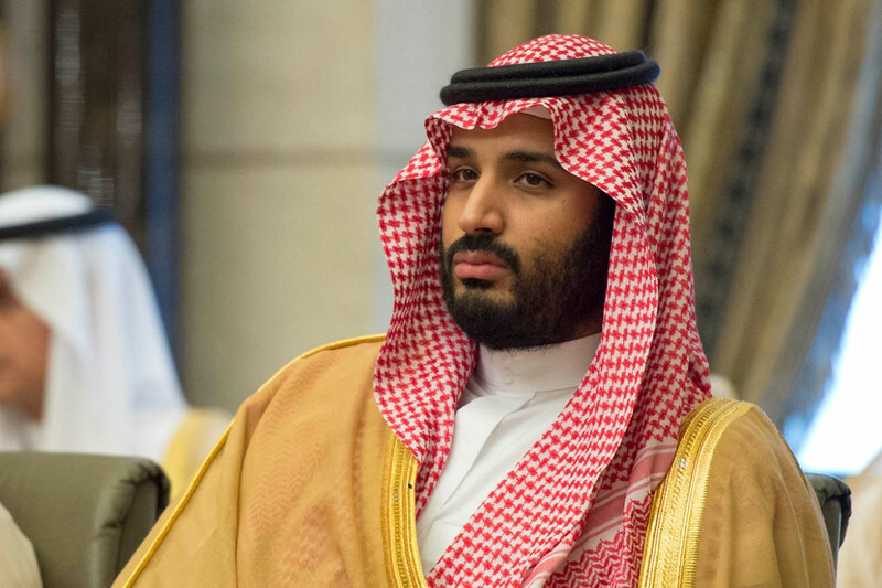 Man dressed in traditional Saudi garment