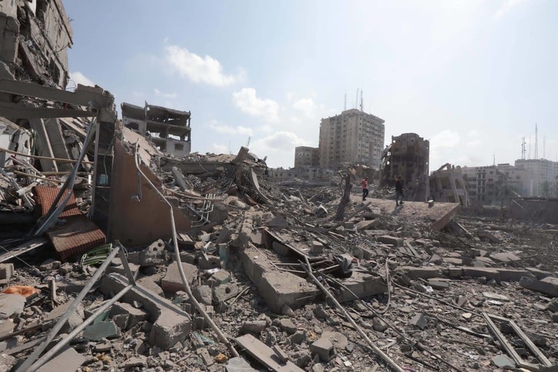 The neighborhood of al-Rimal in Gaza has been heavily bombed and damaged