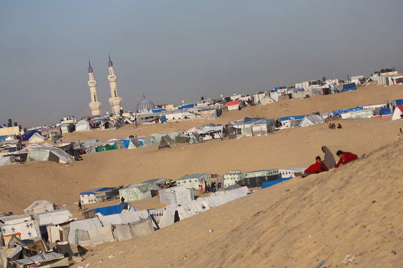 Daily life in Rafah’s desert camp