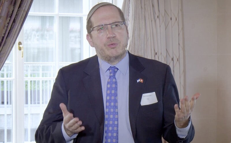 A Jewish man in a suit