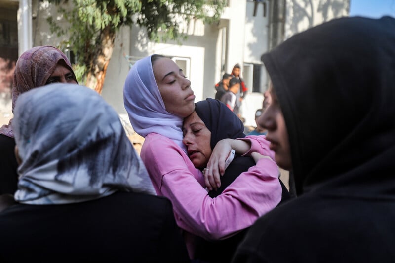 Palestine in Pictures: November 2025