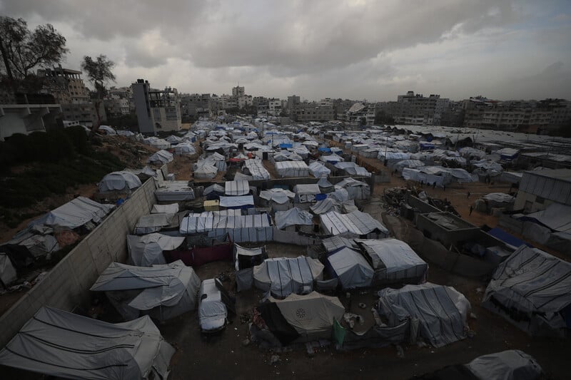 Livestream: Doctors Without Borders bows to Israel