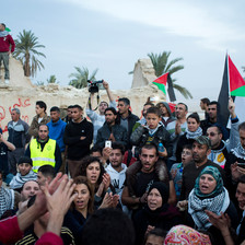 In photos: Palestinian resilience at Israeli checkpoints 