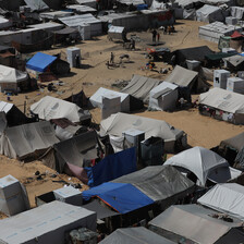 Rows of tents in Rafah 