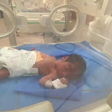 A baby in a Nicu