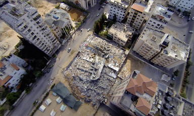 Aerial image of obliterated housing bloc in the Gaza Strip