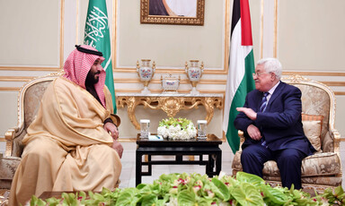 Mohammad bin Salman and Mahmoud Abbas converse during meeting