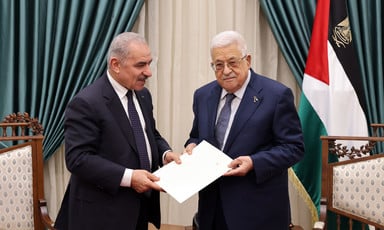 Mohammed Shtayyeh hands his letter of resignation to Mahmoud Abbas
