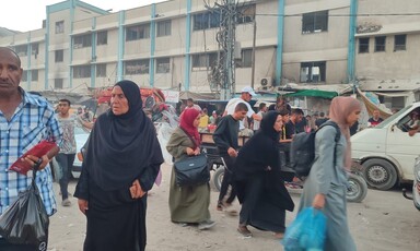 A large number of people fleeing in southern Gaza